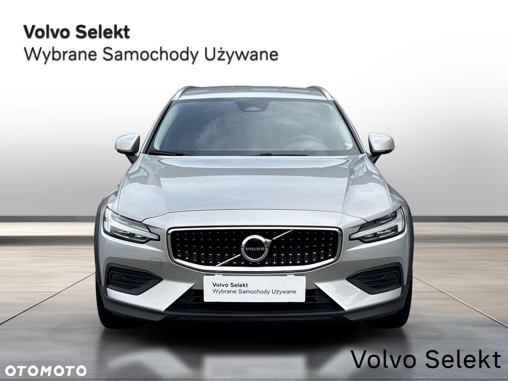 Volvo V60 Cross Country - 9