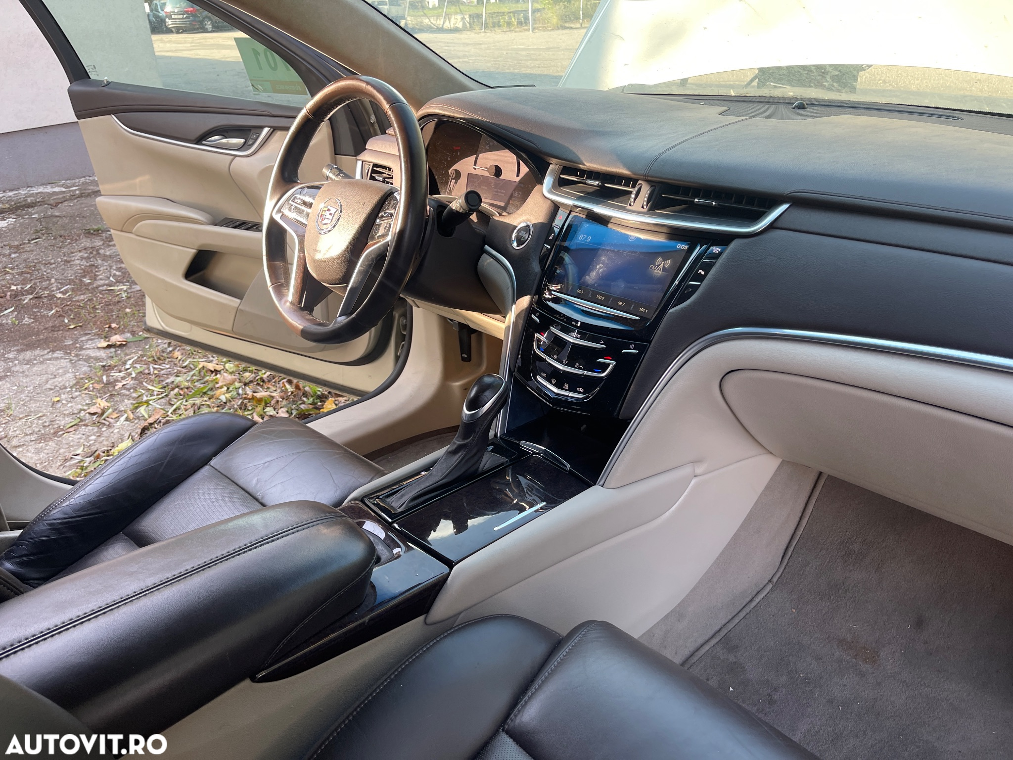 Cadillac XTS - 15