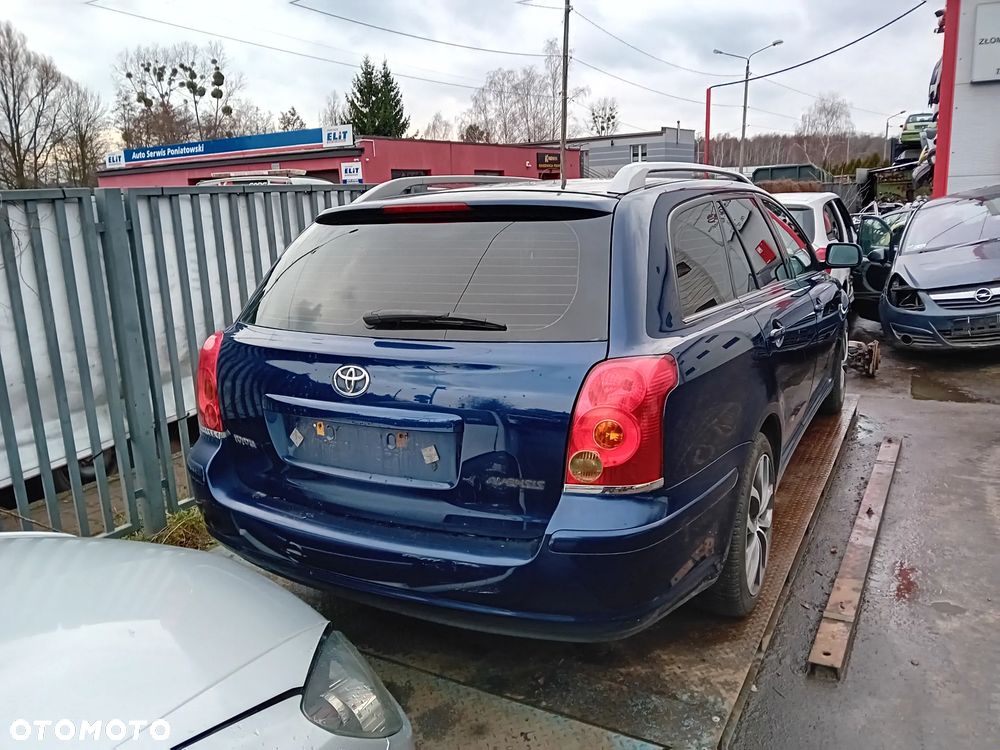 *TOYOTA AVENSIS T25 KOMBI* Samochód na części - 8