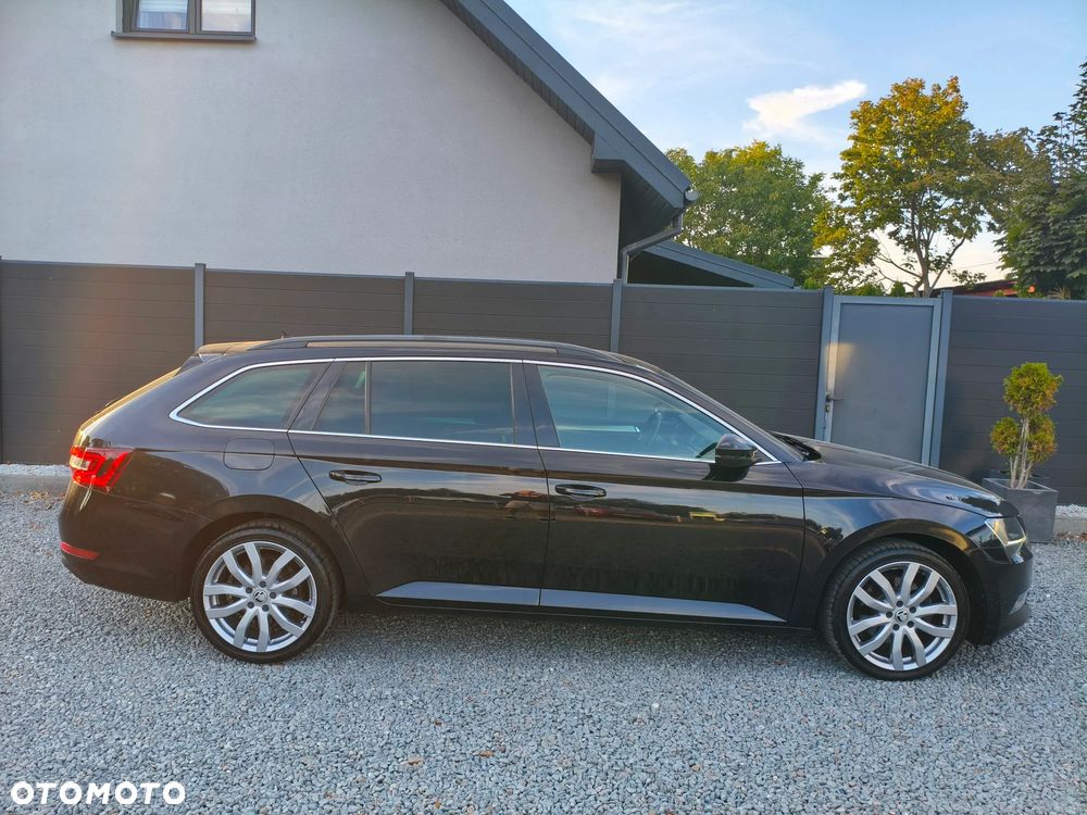 Skoda Superb 2.0 TDI DSG Style - 8