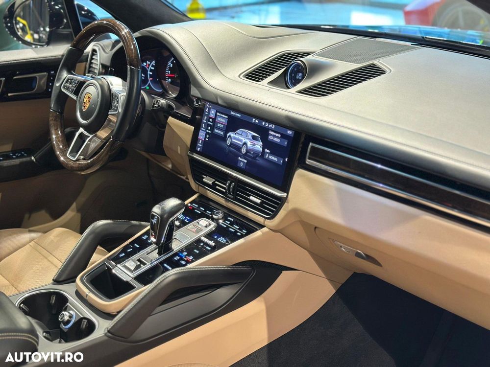 Porsche Cayenne - 15
