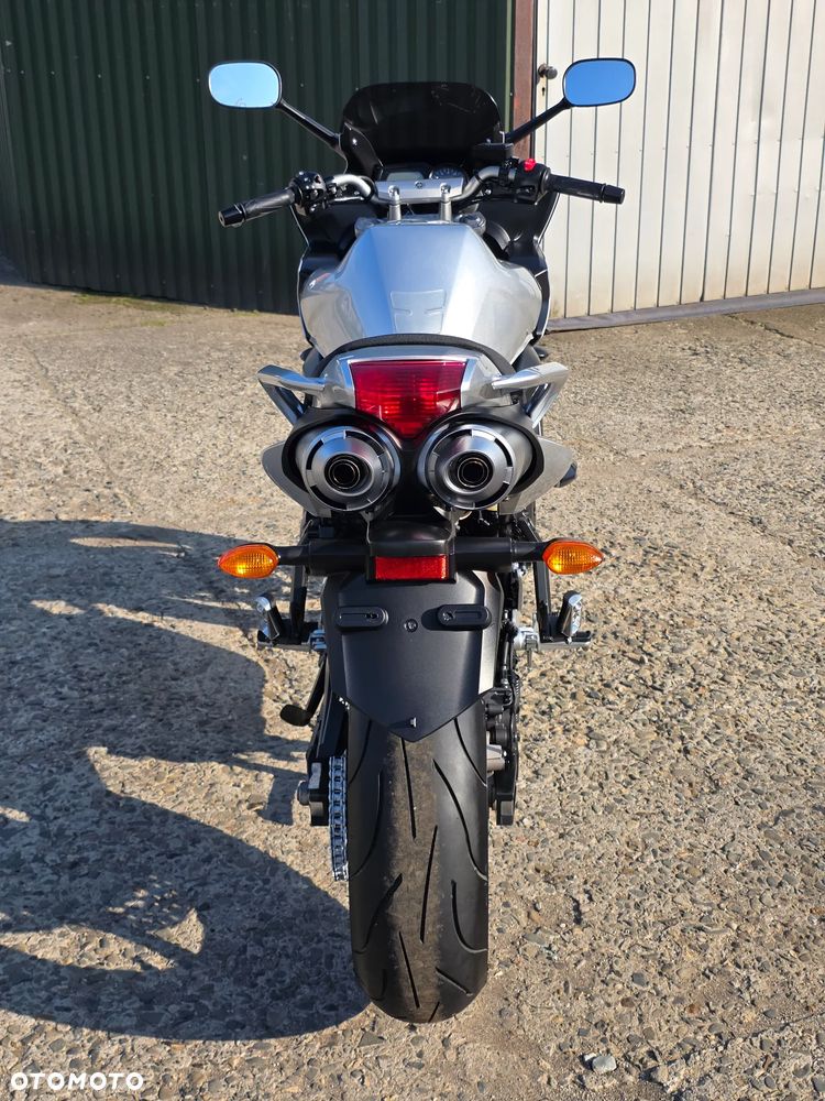 Yamaha FZ6 - 5