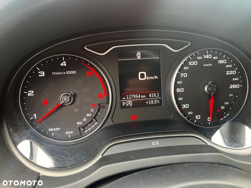 Audi A3 Sportback 1.6 TDI Sport S tronic - 4