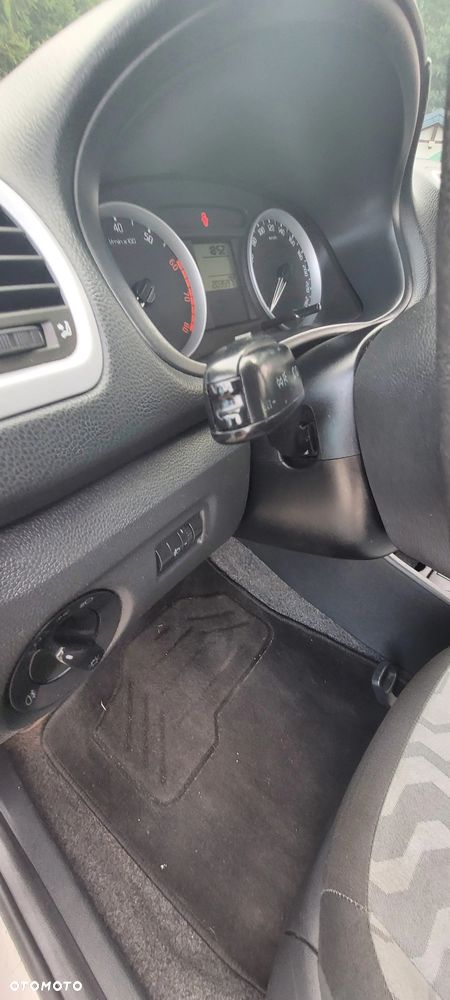Skoda Fabia 1.2 HTP Elegance - 18