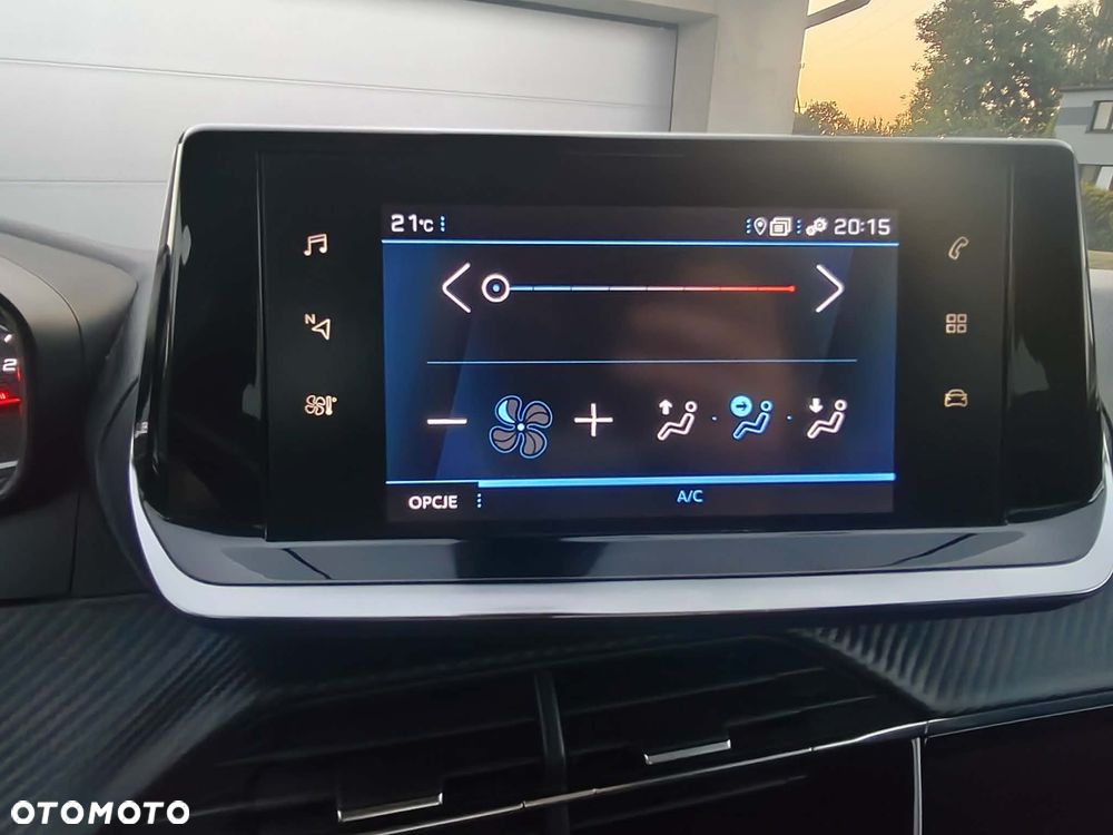 Peugeot 2008 PureTech 100 Business - 26