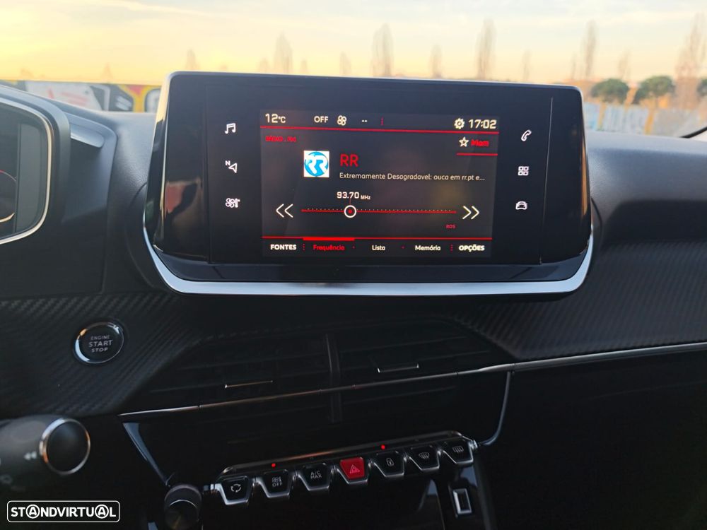 Peugeot 208 1.2 PureTech Allure EAT8 - 18