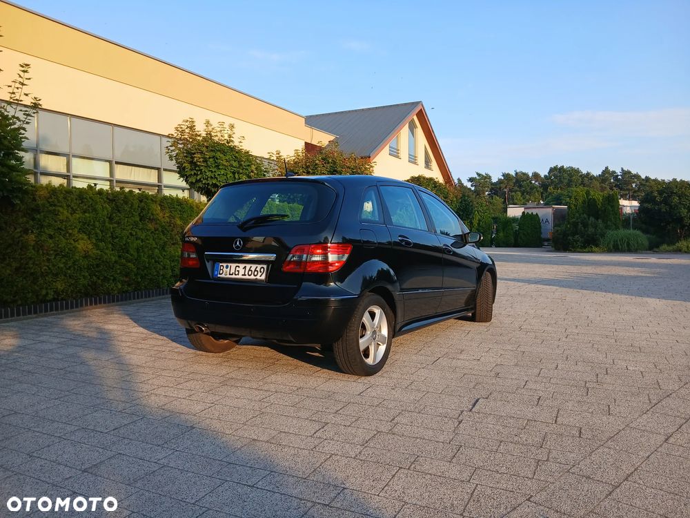 Mercedes-Benz Klasa B 200 Autotronic Special Edition - 9