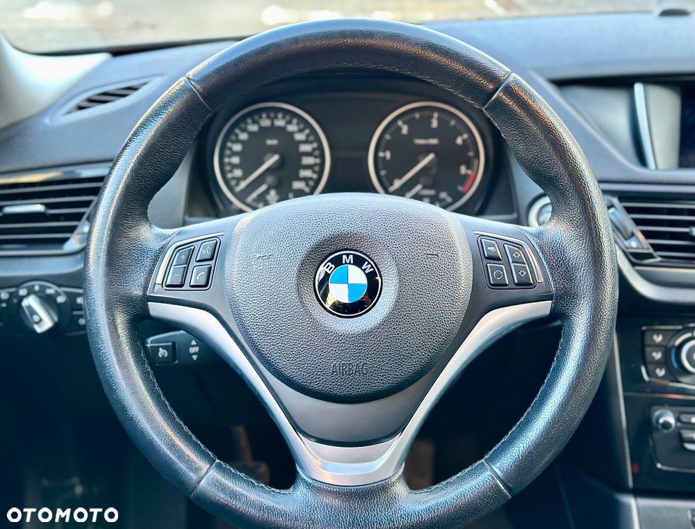 BMW X1 sDrive18d xLine - 15