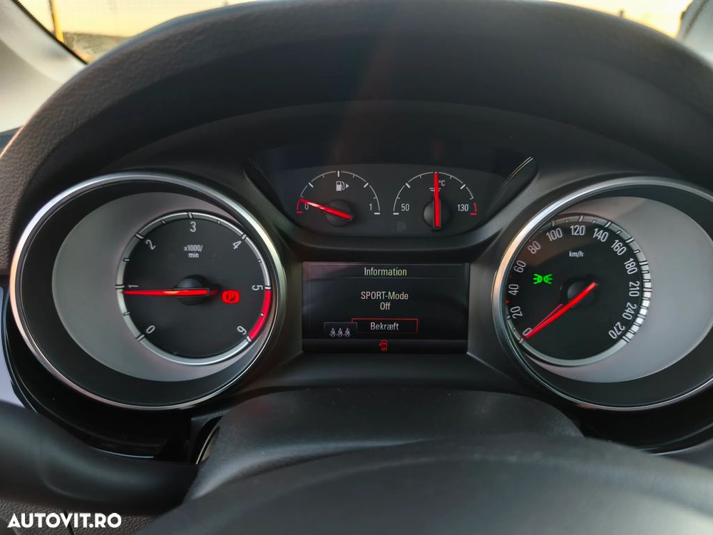 Opel Astra 1.6 D (CDTI) Start/Stop Dynamic - 24