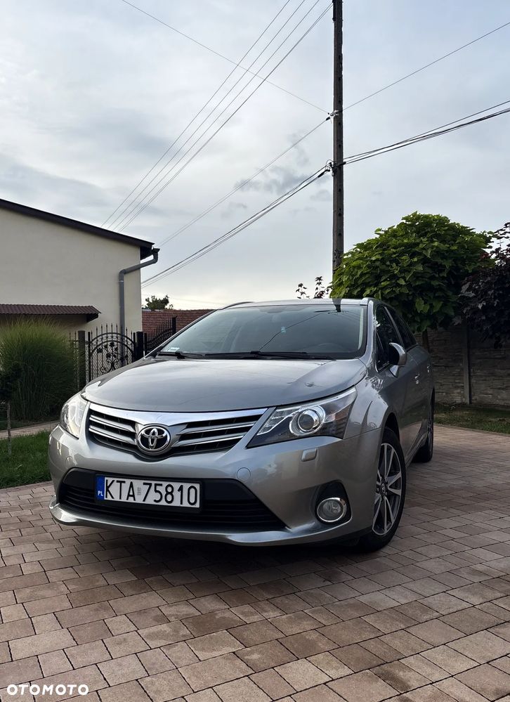 Toyota Avensis 2.0 D-4D PowerBoost Premium - 1