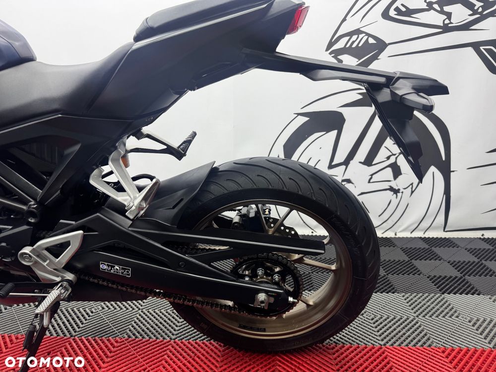 Honda CB - 18