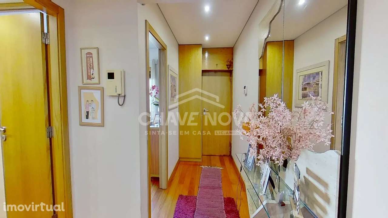 Moradia em Banda V3+1 c/ Terraço em Mafamude (Santo Ovídio) - Grande imagem: 5/23