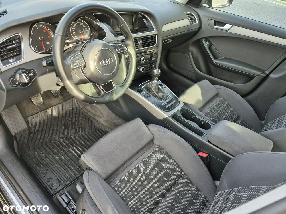 Audi A4 Allroad - 12