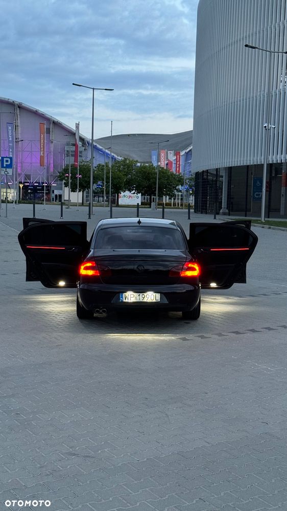 Skoda Superb 2.0 TDI Ambition - 28