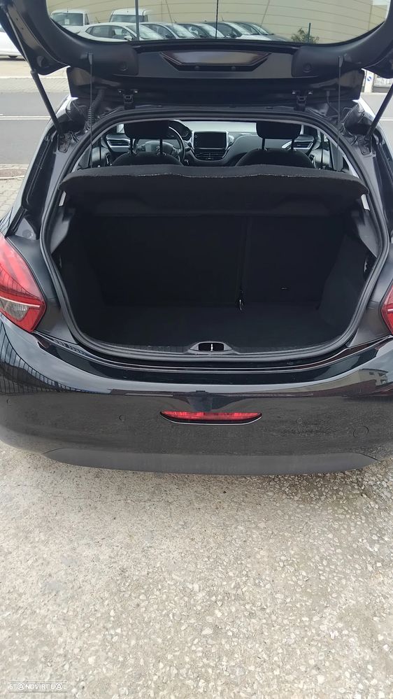 Peugeot 208 1.2 PureTech Style - 13