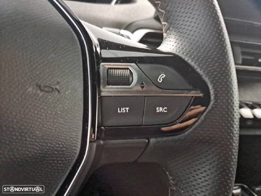 Peugeot 3008 1.6 Hybrid GT e-EAT8 - 17
