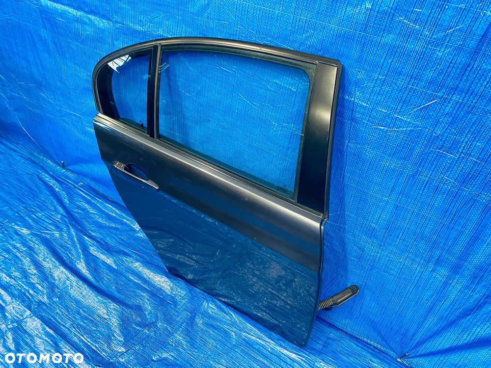 DRZWI PRAWE PRAWY TYŁ TYLNE KOMPLETNE BMW E90 SEDAN 07R ; LAKIER A22 ORYGINAŁ EUROPA - 6