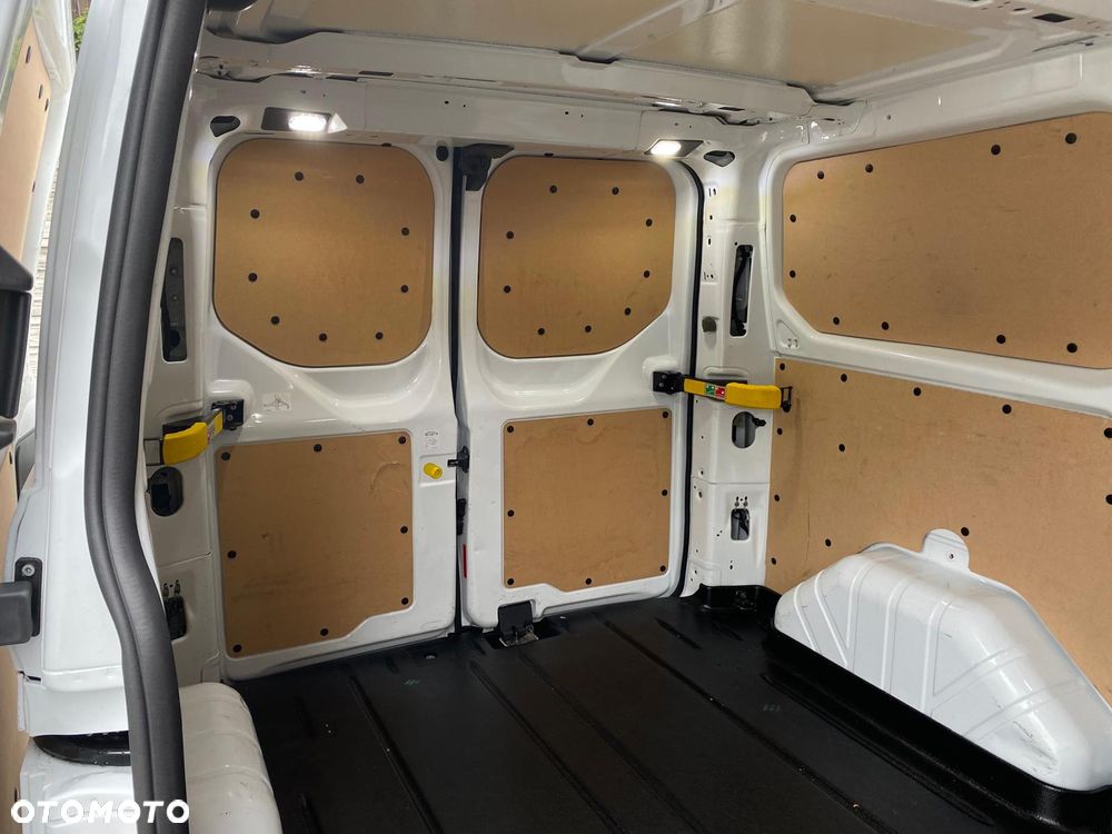 Ford TRANSIT CUSTOM - 22