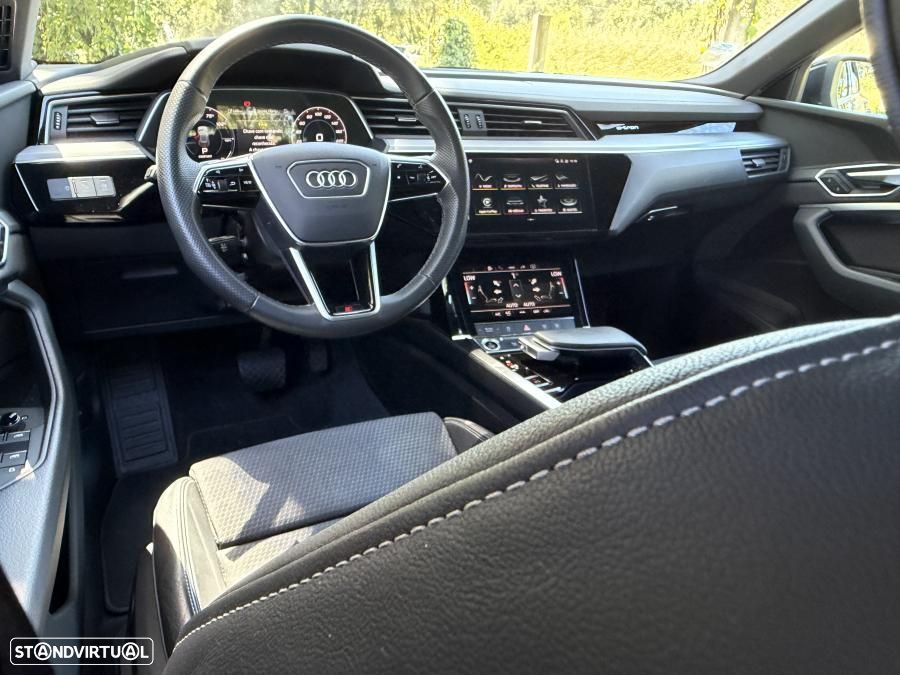 Audi e-tron 50 quattro S line - 30