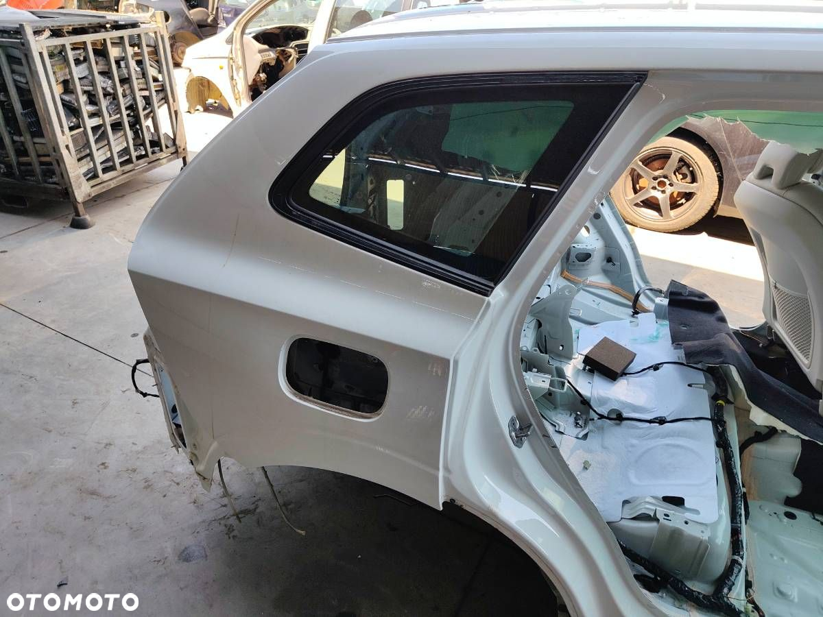 KAROSERIA ĆWIARTKA BŁOTNIK TYŁ LEWY PRAWY PRÓG DACH PODŁUŻNICA LEWY PRAWY - 999.00 PLN - VOLVO - 7