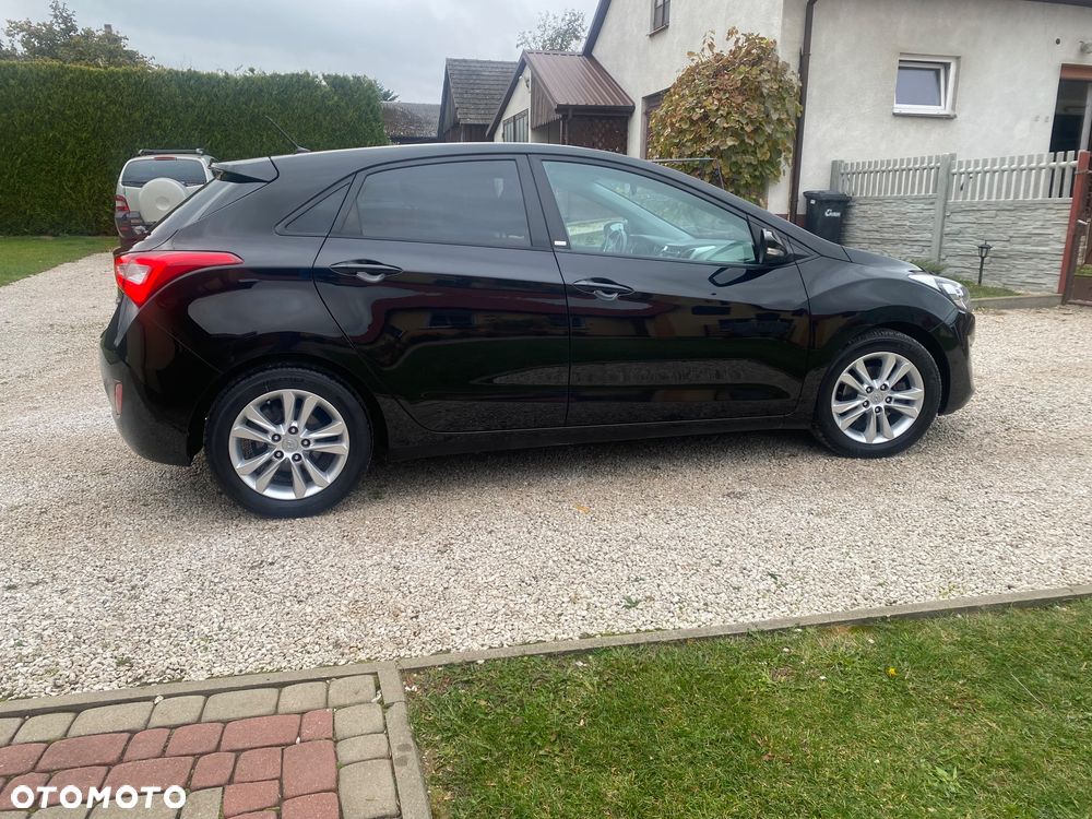 Hyundai i30 1.6 CRDi BlueDrive Premium - 35
