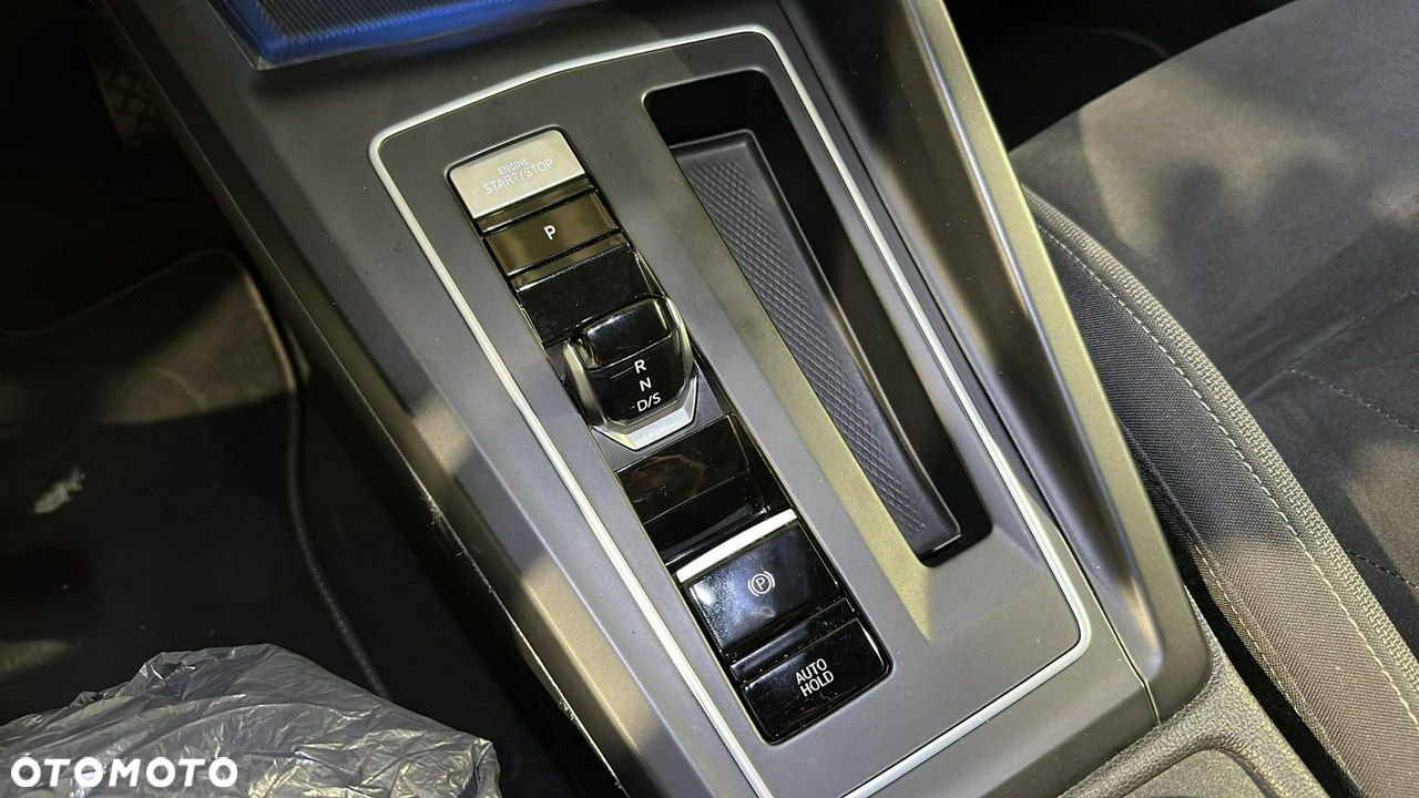 Volkswagen Golf - 18