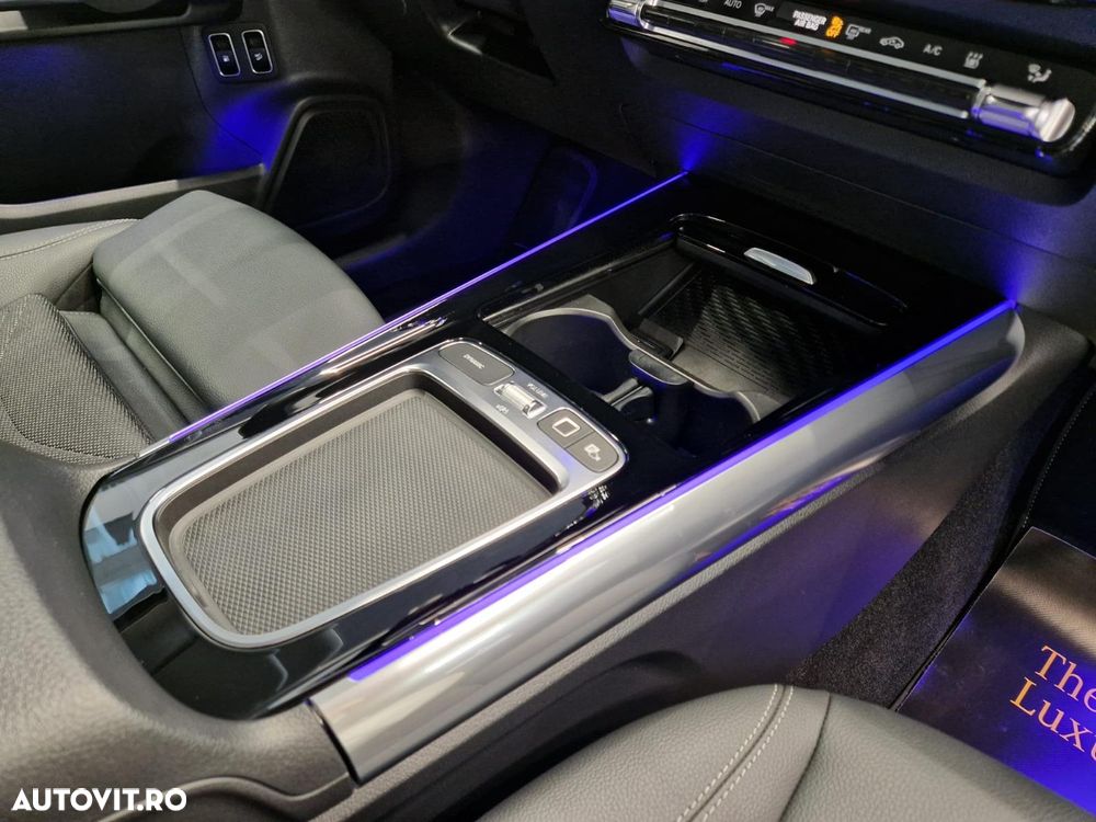 Mercedes-Benz GLA 250 e 8G-DCT - 14