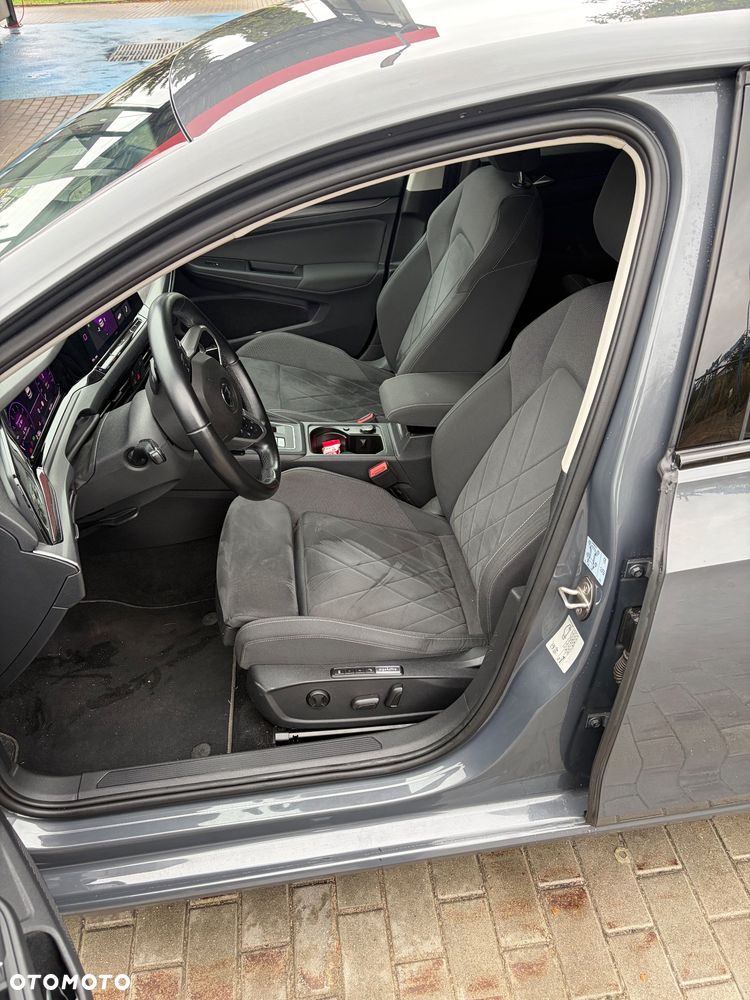 Volkswagen Golf 1.5 eTSI Style DSG - 10