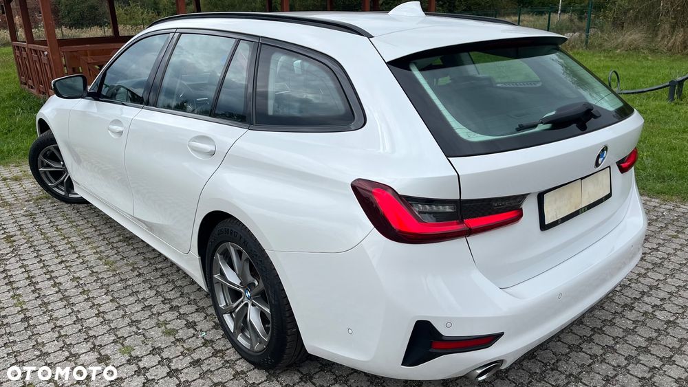 BMW Seria 3 320d Sport Line sport - 4
