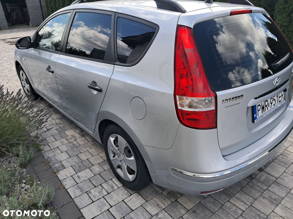 Hyundai i30 1.4 Base + - 2