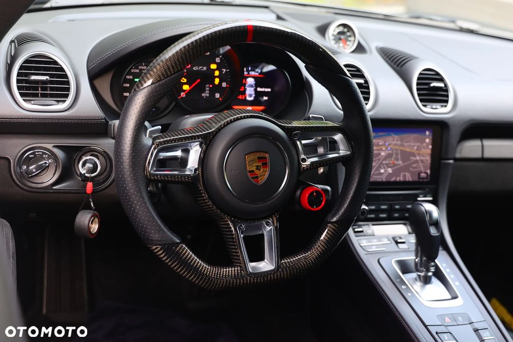 Porsche 718 Cayman - 14