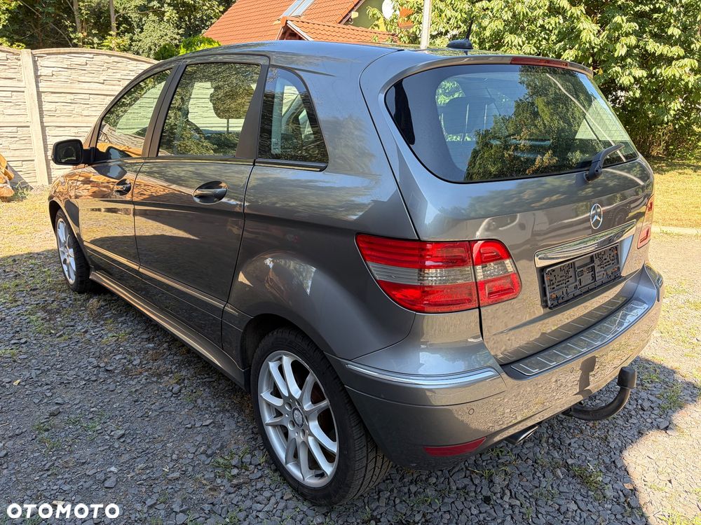 Mercedes-Benz Klasa B 180 CDI EU5 - 3