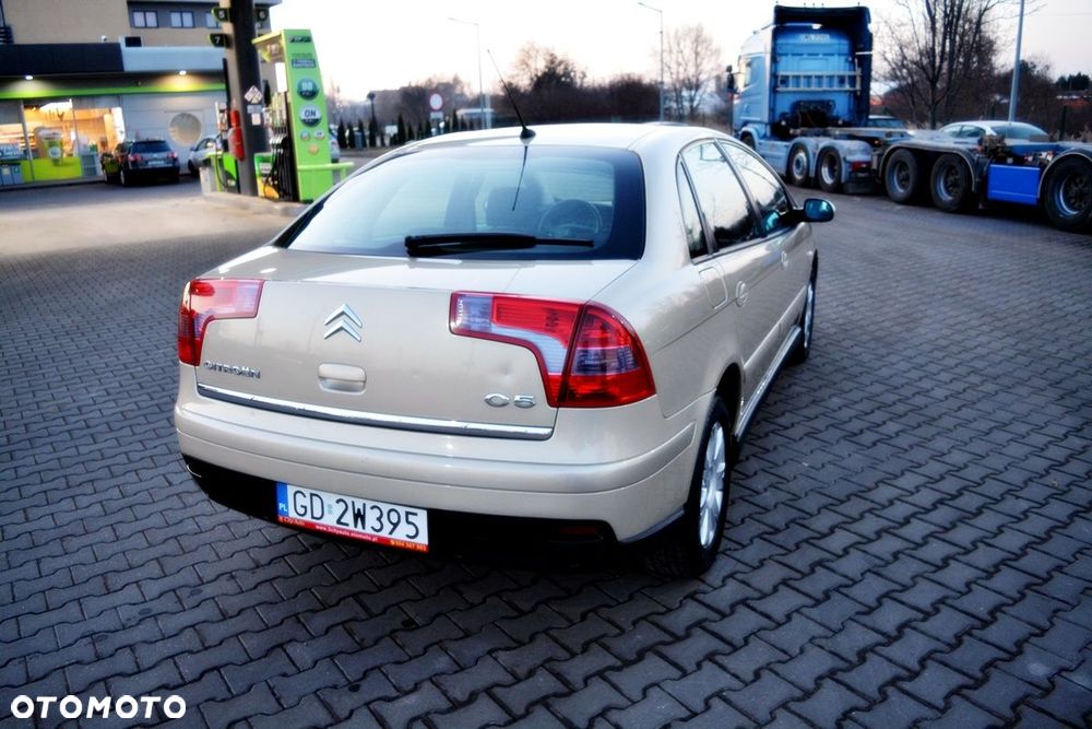 Citroën C5 HDi 135 Exclusive - 16