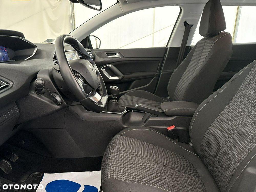 Peugeot 308 - 13
