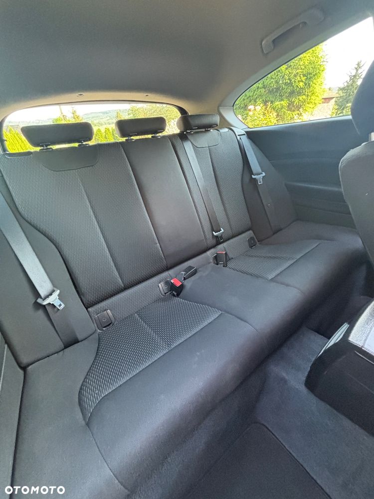BMW Seria 1 118i - 12