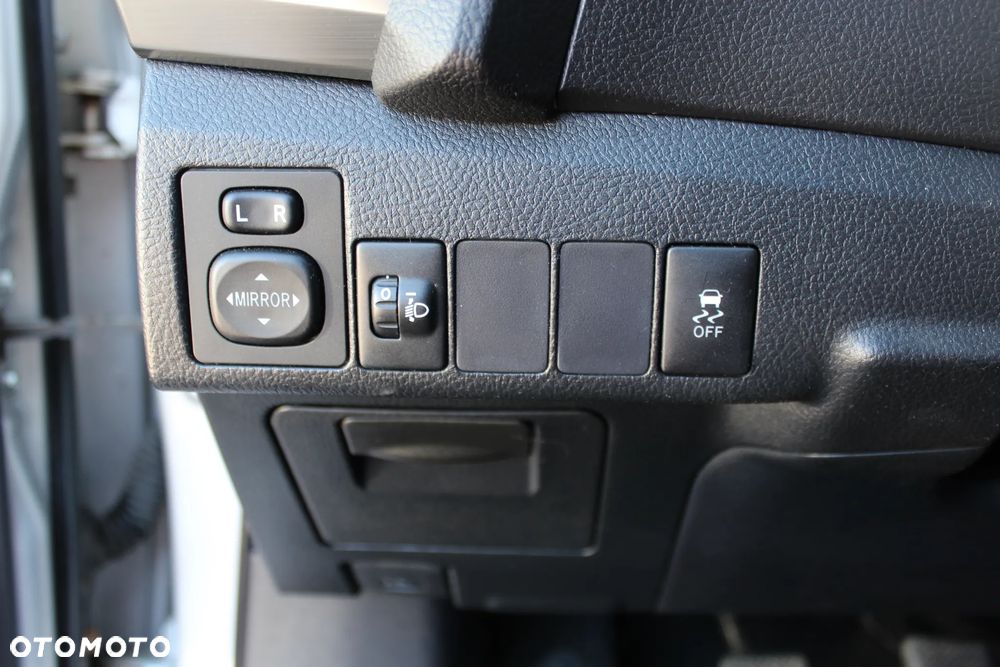 Toyota Auris 2.0 D-4D Comfort - 20
