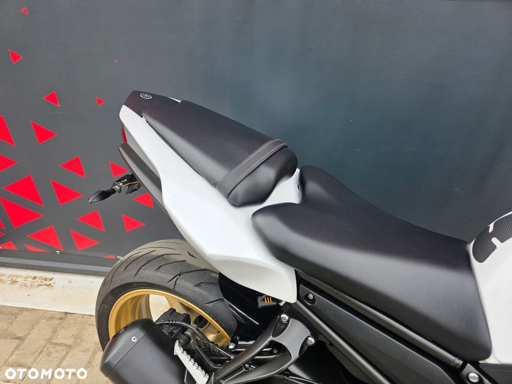 Yamaha FZ8 - 27
