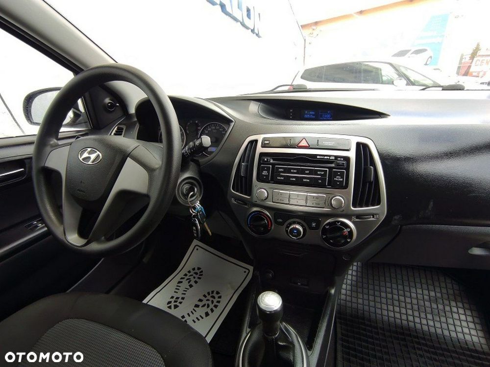 Hyundai i20 - 11