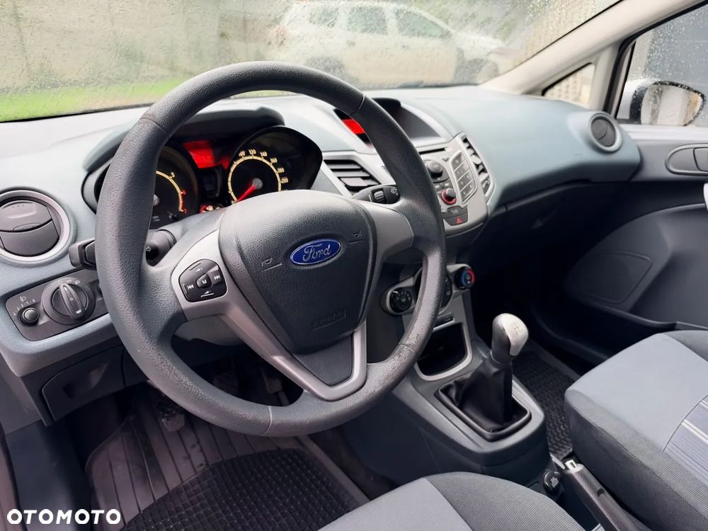 Ford Fiesta 1.25 Ambiente - 7