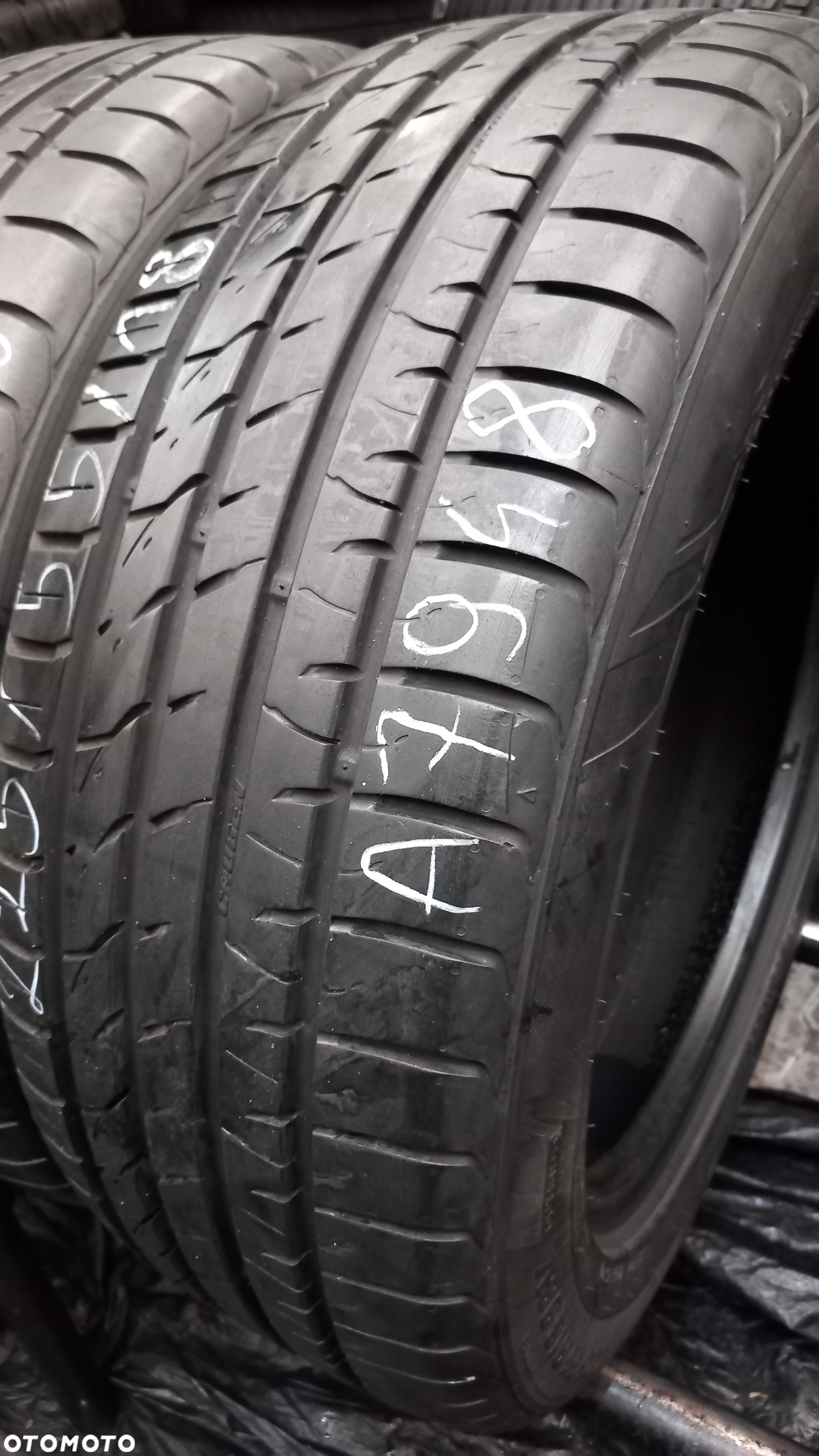 225/55/18 Kumho Crugen HP91 98V - 2