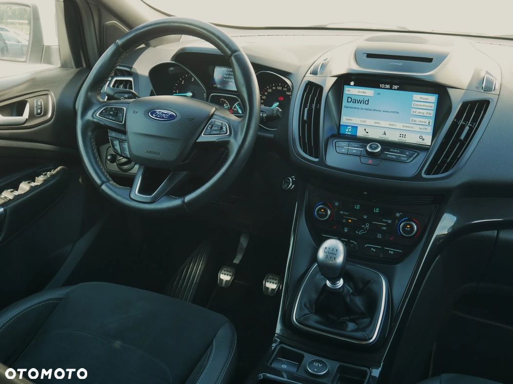 Ford Kuga 2.0 TDCi AWD ST-Line - 22