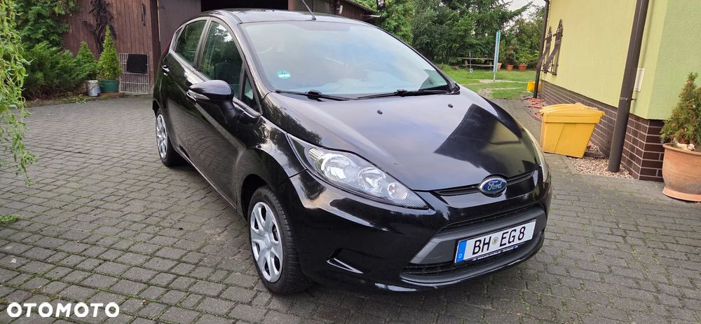 Ford Fiesta 1.25 Ambiente - 2