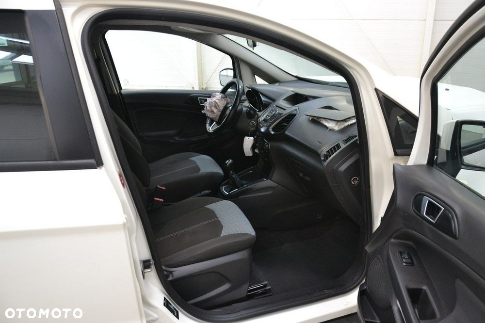 Ford EcoSport - 19