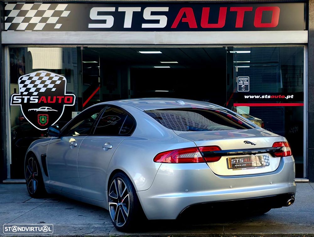 Jaguar XF 2.2 - 4