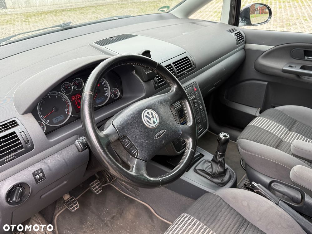 Volkswagen Sharan 2.0 Trendline - 12