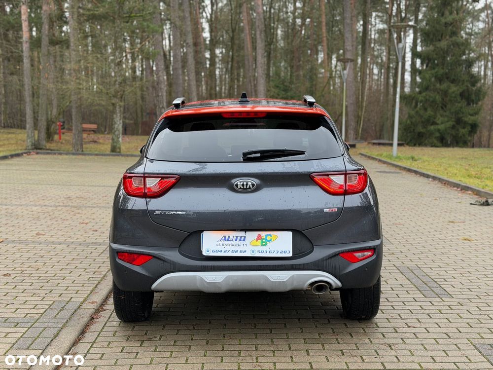 Kia Stonic - 4