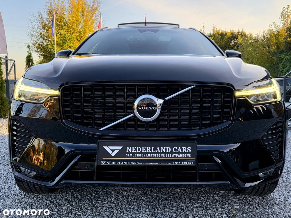 Volvo XC 60 B4 D Plus Dark - 41