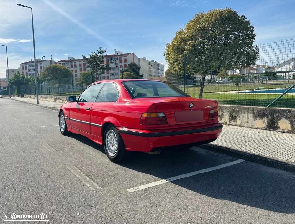 BMW 318 iS Coupé - 3