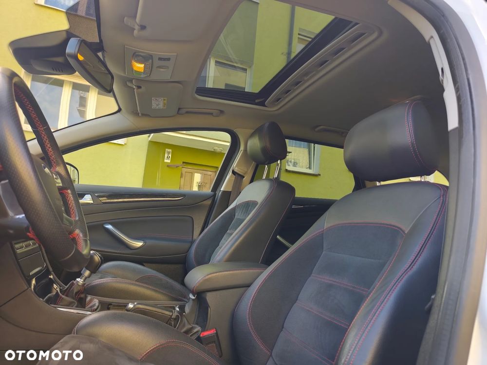Ford Mondeo 2.0 TDCi Titanium S - 23