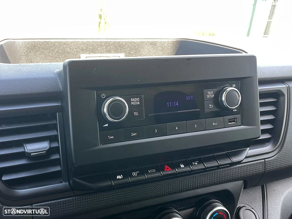Renault Trafic 2.0 dCi Longa IVA Dedutível - 24